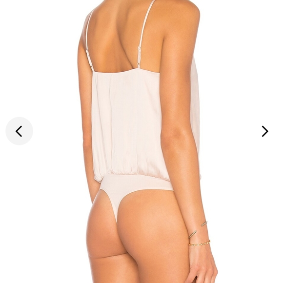 Revolve Lovers and Friends Leo cami Bodysuit SZ.XS Pink - Picture 2 of 10